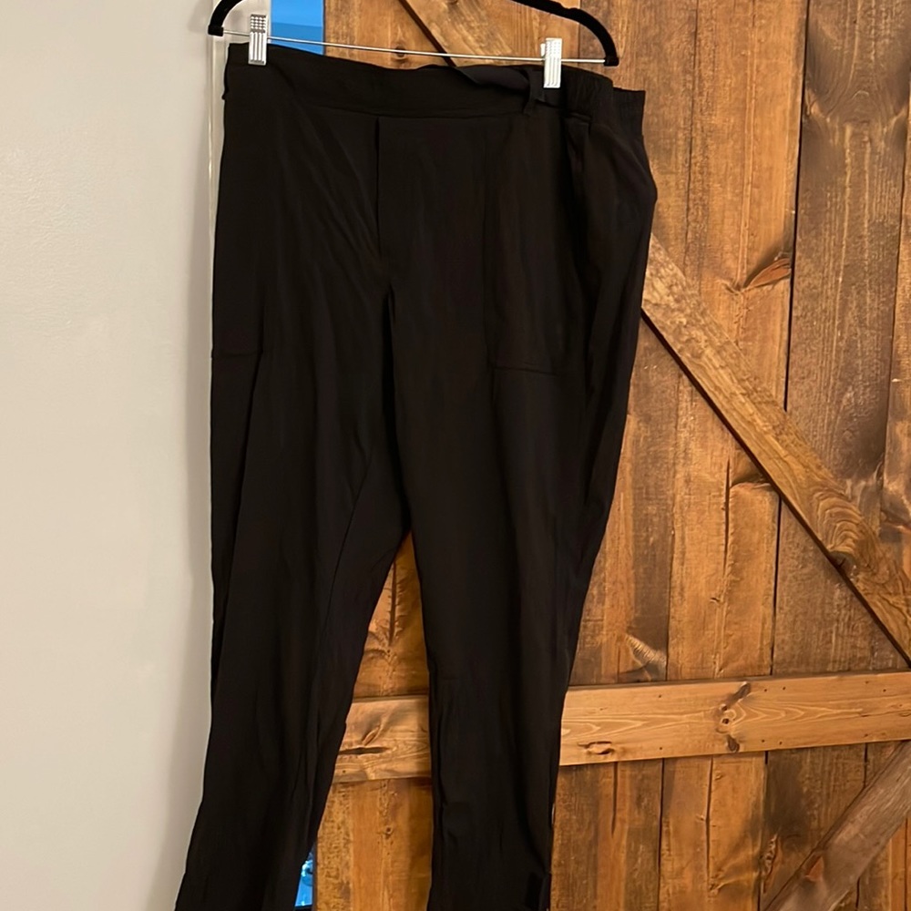 Athleta Trekkie pant